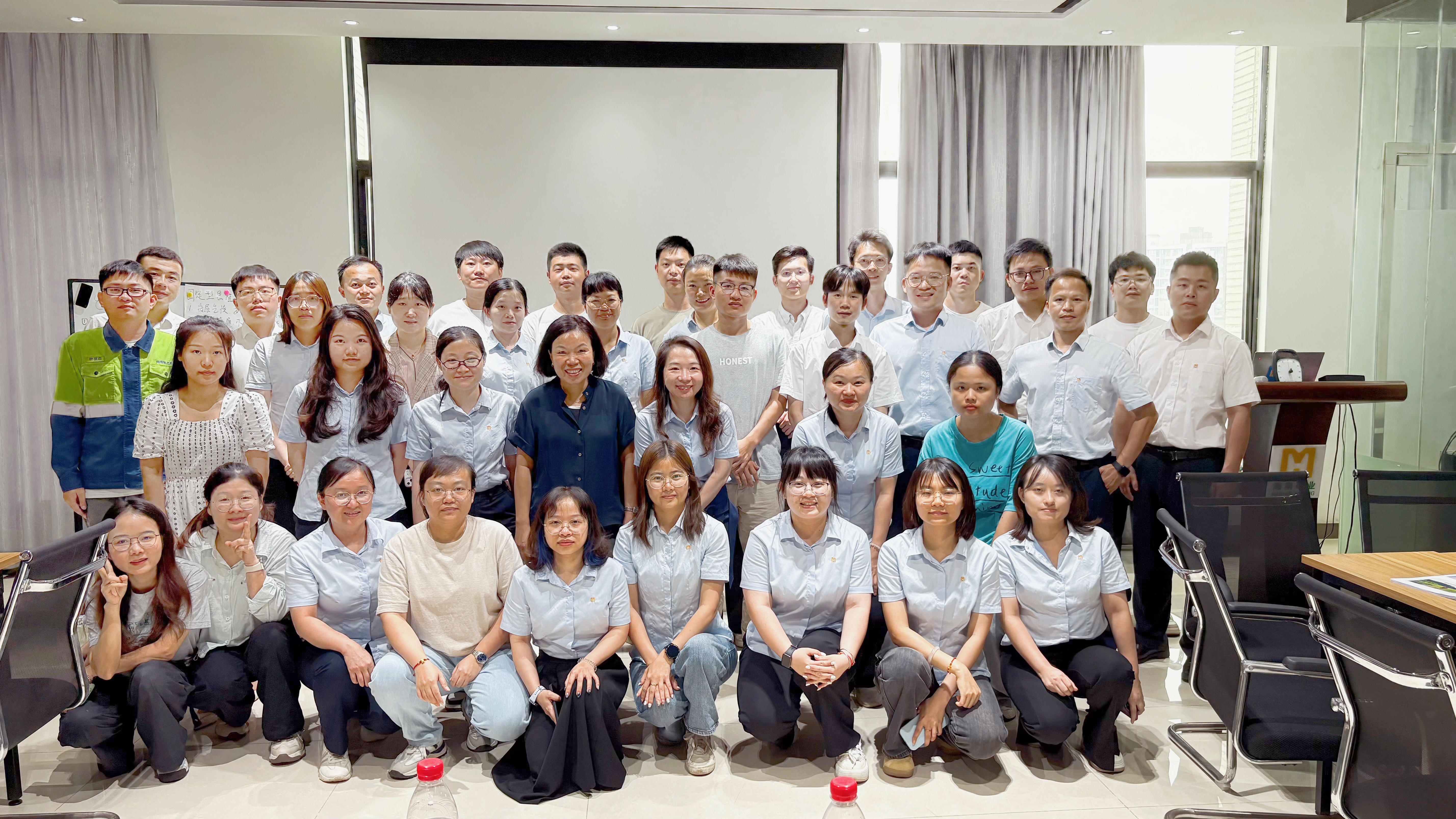 聚焦能力提升丨海南礦業(yè)舉辦“擁抱成長思維，重塑職場未來”工作坊
